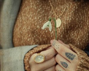 Preview wallpaper flower, hands, rings, tattoo