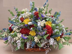 Preview wallpaper flowers, arrangement, basket, elegant
