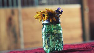 Preview wallpaper flowers, bank, vase, table, blur