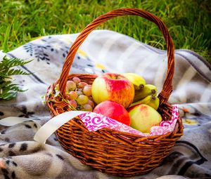 Preview wallpaper flowers, basket, apples, bunch