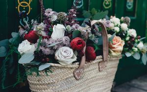 Preview wallpaper flowers, basket, bouquet