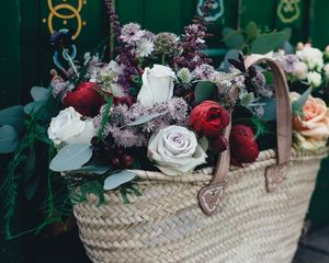 Preview wallpaper flowers, basket, bouquet