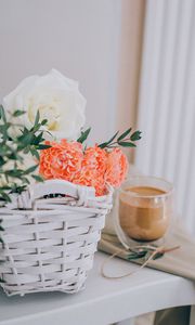 Preview wallpaper flowers, bouquet, basket, coffee, glass