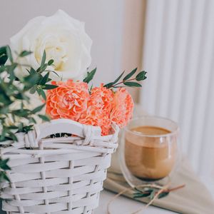 Preview wallpaper flowers, bouquet, basket, coffee, glass