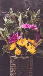 Preview wallpaper flowers, bouquet, basket