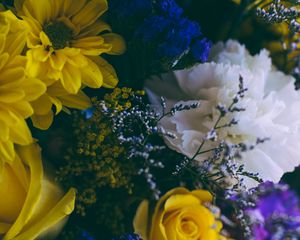 Preview wallpaper flowers, bouquet, composition, colorful