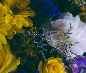 Preview wallpaper flowers, bouquet, composition, colorful