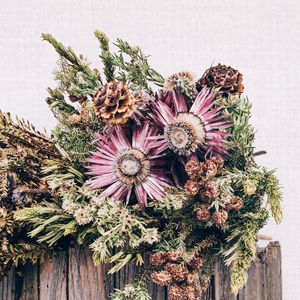 Preview wallpaper flowers, bouquet, dry, vase