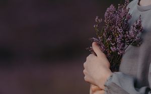 Preview wallpaper flowers, bouquet, lavender, purple, girl