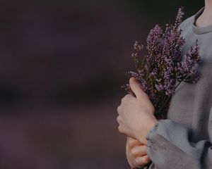 Preview wallpaper flowers, bouquet, lavender, purple, girl