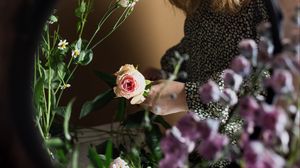 Preview wallpaper flowers, bouquet, mirror, florist