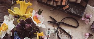 Preview wallpaper flowers, bouquet, scissors, cards, aesthetics