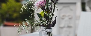 Preview wallpaper flowers, bouquet, vase, ribbon, decor