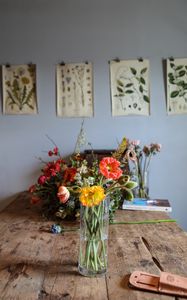 Preview wallpaper flowers, bouquet, vase, decor, colorful