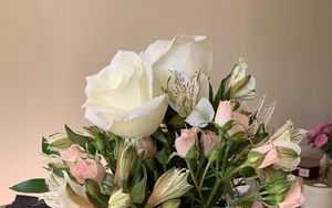 Preview wallpaper flowers, bouquet, vase, aesthetics