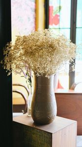 Preview wallpaper flowers, bouquet, vase, dry