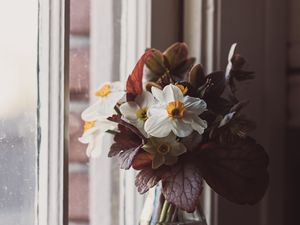 Preview wallpaper flowers, bouquet, vase, windows