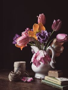 Preview wallpaper flowers, bouquet, vase, books, aesthetics