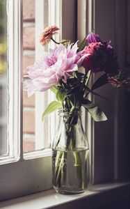 Preview wallpaper flowers, bouquet, window, vase