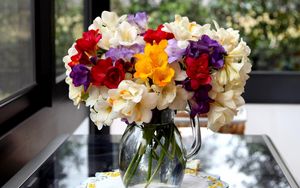 Preview wallpaper flowers, bouquets, pot, table, cloth