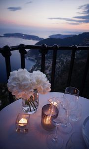 Preview wallpaper flowers, glasses, candles, romance, blur