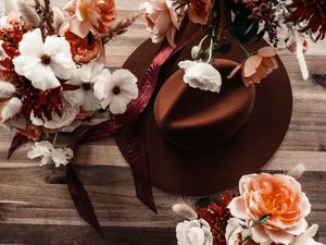 Preview wallpaper flowers, hat, still life