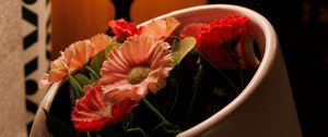 Preview wallpaper flowers, petals, vase, floor lamp