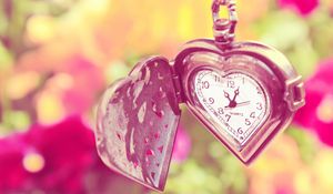 Preview wallpaper flowers, summer, watch, chain, heart