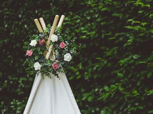 Preview wallpaper flowers, wreath, leaves