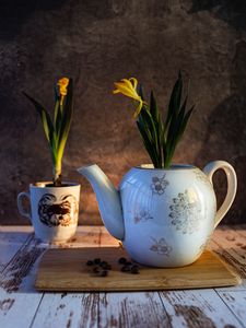 Preview wallpaper flowers, yellow, kettle, mug, table