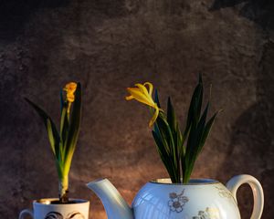 Preview wallpaper flowers, yellow, kettle, mug, table