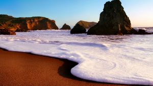 Preview wallpaper foam, sand, wave, macro, rocks