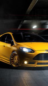 Preview wallpaper focus, ford, front view, yellow, cars