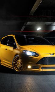 Preview wallpaper focus, ford, front view, yellow, cars