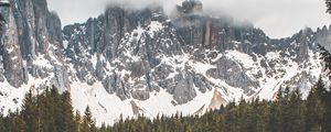 Preview wallpaper fog, lake, forest, rocks, reflection