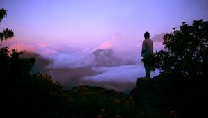 Preview wallpaper fog, man, mountains, top
