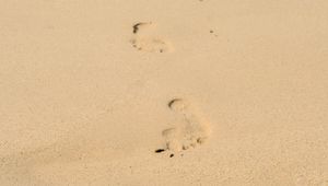 Preview wallpaper footprints, sand, beach