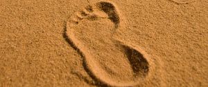 Preview wallpaper footprints, sand, beach, horizon