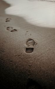 Preview wallpaper footprints, sand, beach, coast