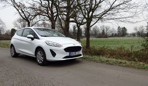 Preview wallpaper ford, car, white, road, trees