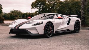 Preview wallpaper ford gt, ford, sportscar, white, side view, asphalt