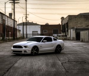 Preview wallpaper ford, mustang, gt, side view