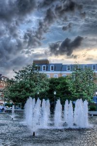 Preview wallpaper fountain, building, trees, water, hdr