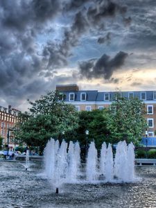 Preview wallpaper fountain, building, trees, water, hdr