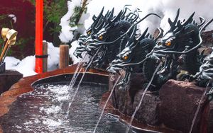 Preview wallpaper fountain, dragons, water