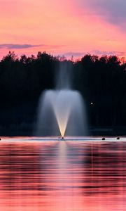 Preview wallpaper fountain, lake, sunset, trees