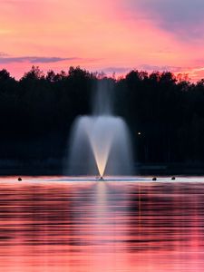 Preview wallpaper fountain, lake, sunset, trees