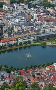 Preview wallpaper fountain, pond, buildings, city, bergen, norway