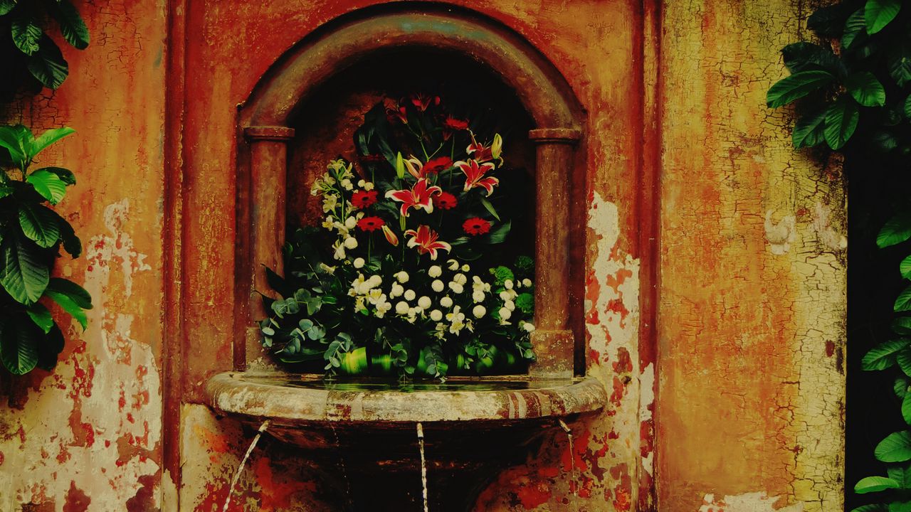 Wallpaper fountain, source, flowers, vintage, shabby