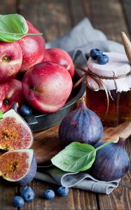 Preview wallpaper fruit, figs, blueberries, honey, nectarine
